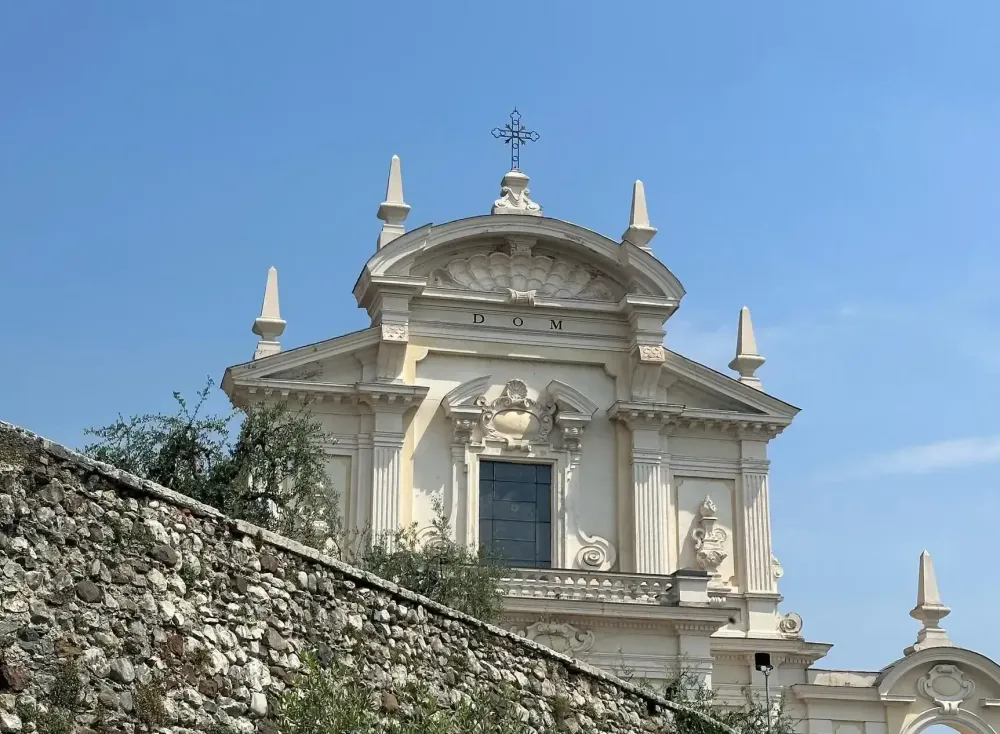 festa-del-vino-polpenazze-chiesa