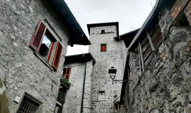 borgo-medievale-degli-artisti-in-valle-camonica