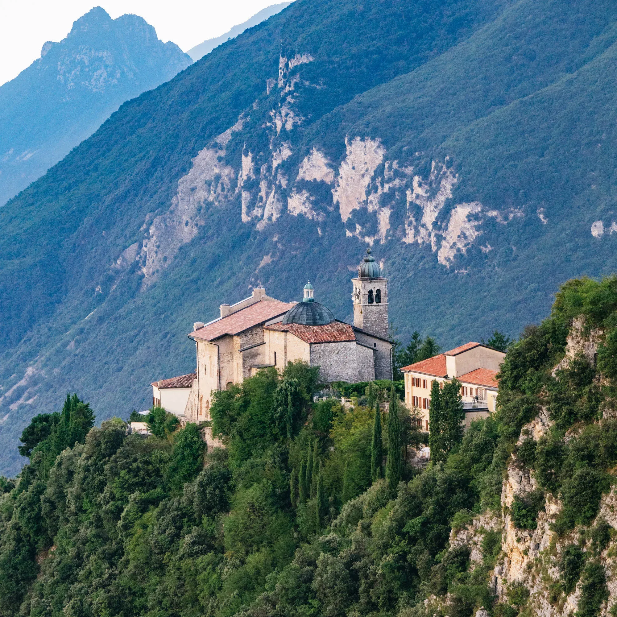 santuario-di-montecastello-la-storia-oltrebrescia